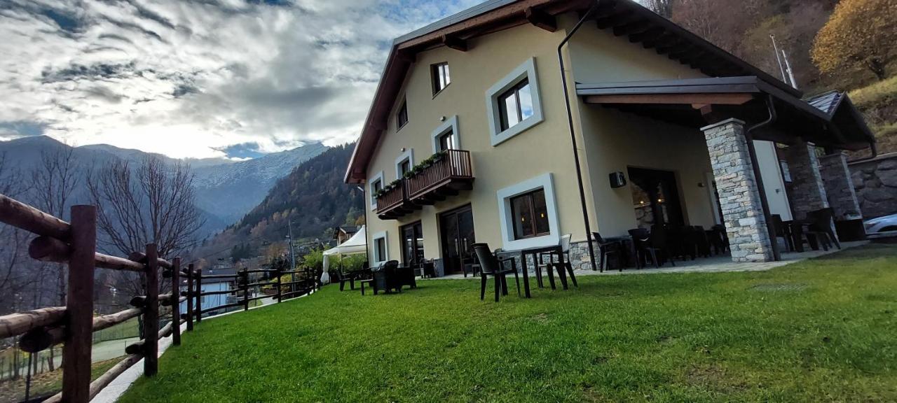 Locanda Della Luna Hotel Ronco Canavese Exterior photo