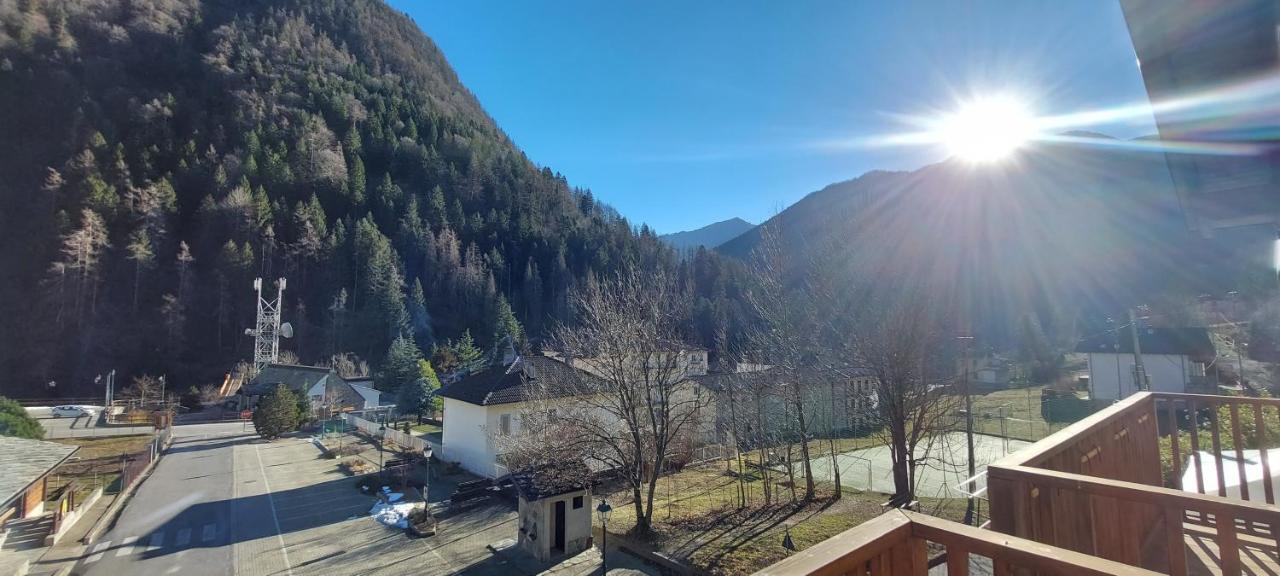 Locanda Della Luna Hotel Ronco Canavese Exterior photo